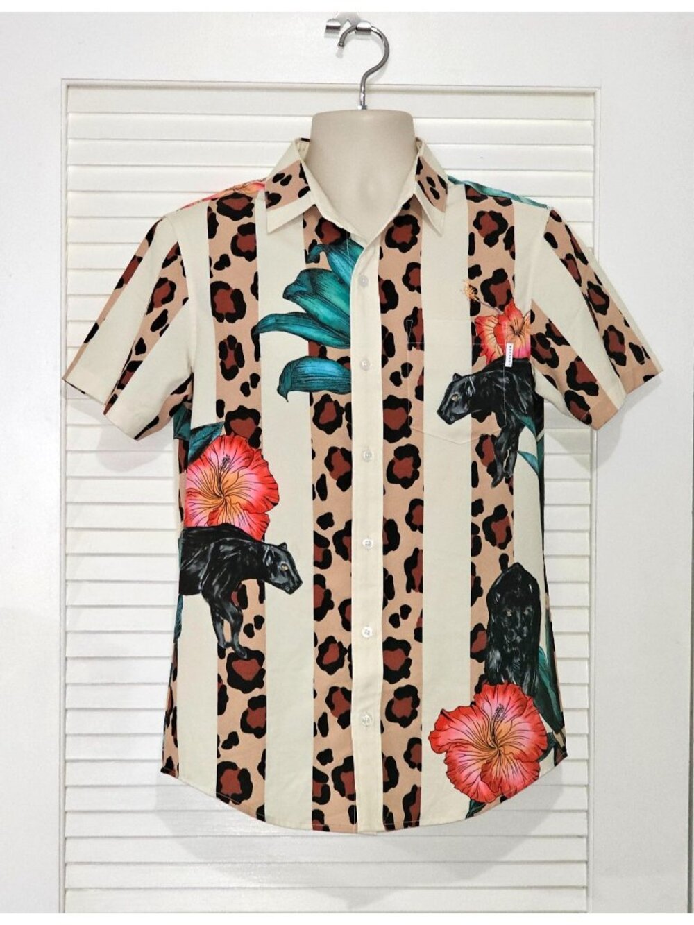 Mavrans Men's Leo Pantera Weekend Short Sleeve Button-Up Shirt Size S 157